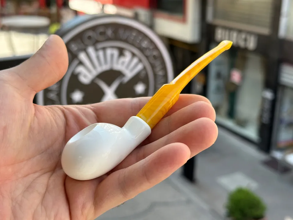 altinay-translucent-tomato-a-meerschaumpfeife image 1