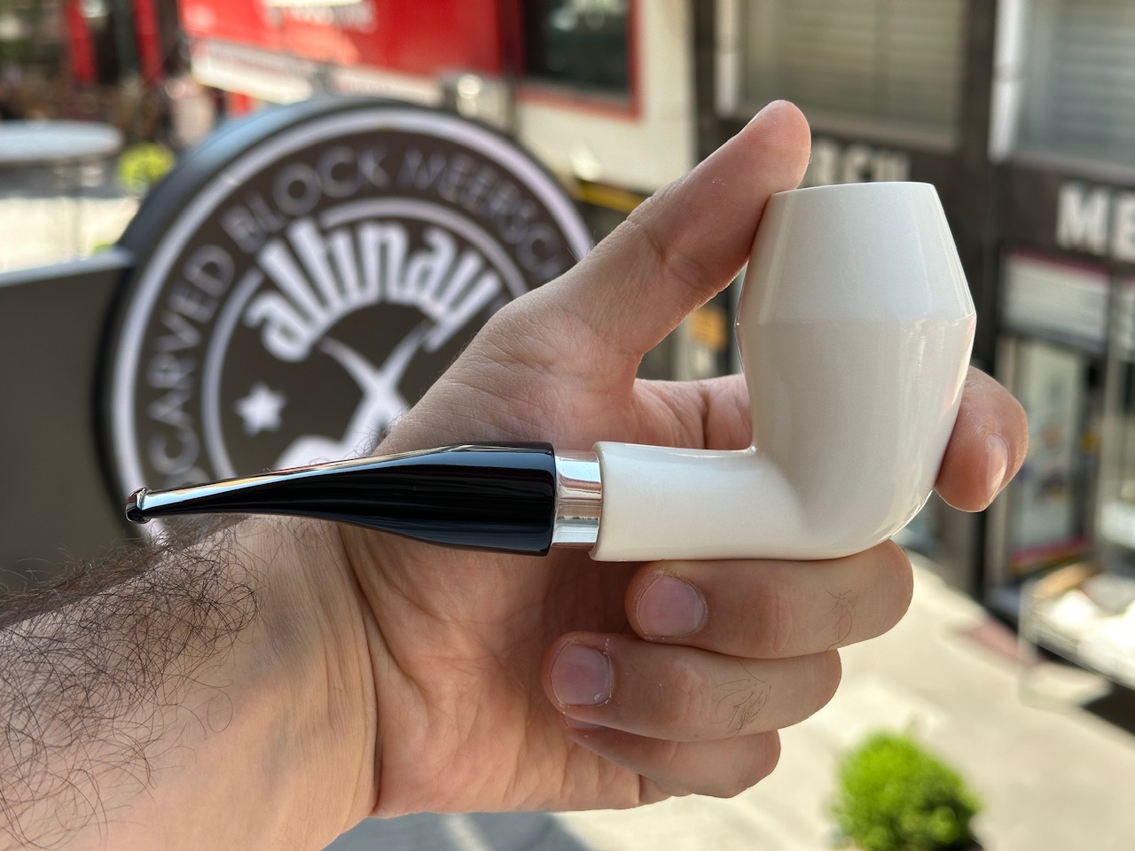 altinay-translucent-rhodesian-meerschaumpfeife-a-2 image 3