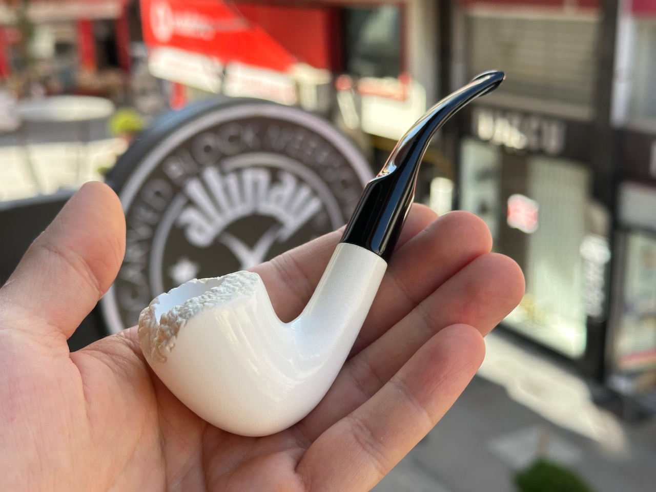 altinay-translucent-freehand-meerschaumpfeife-a-blockmeerschaum image 2