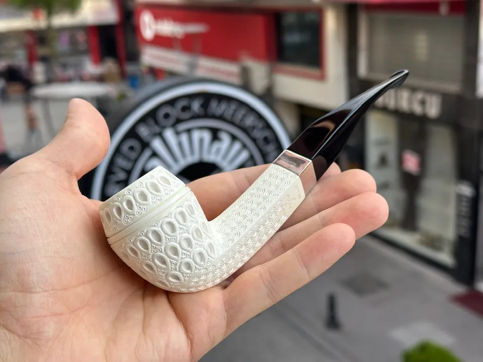 altinay-classic-bulldog-meerschaumpfeife-silberring-glatt image 1